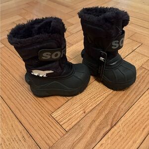 Sorel Black Insulated Boots